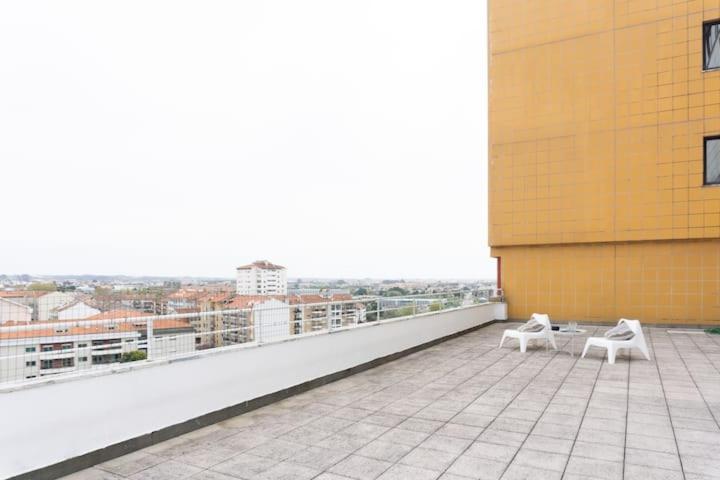 8Rooftop - T2 Com Terraco E Vista Para As Salinas! Leilighet Aveiro Eksteriør bilde
